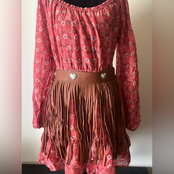 Fringe Heart-Accented Rodeo Stagecoach Coachella Waist Belt - Picture 3 of 4